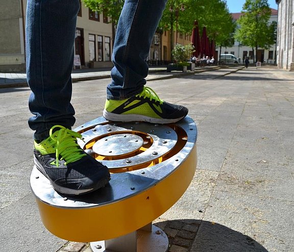 2019-04-30_Spielgeraete_Innenstadt_Tanzschule_am_Kornmarkt_web.jpg  