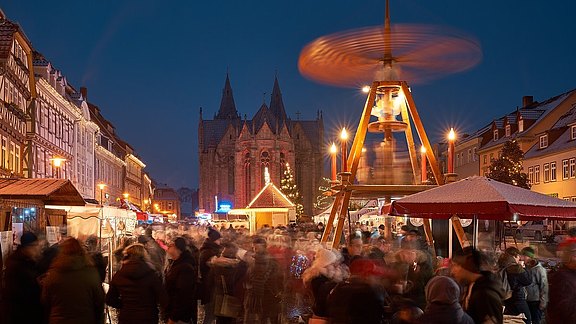 Weihnachtsmarkt-Pyramide_T._Sieland_web.jpg