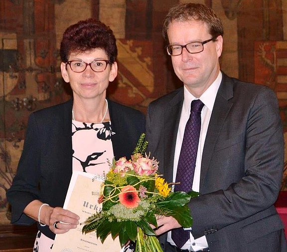 Wiederernennung_Beate_Sill_130718_web.jpg