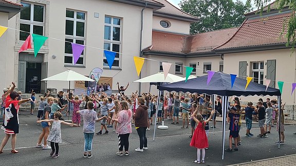 2022_Kirmes-Party_im_MGH_Julian_Uthe.jpg