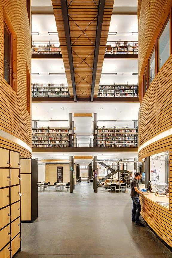 Bibliothek-innen_Tino_Sieland_web_02.jpg  