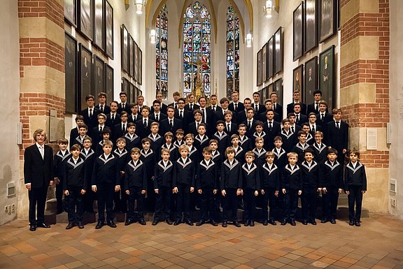 Thomanerchor_Choraufstellung_2017_Foto_Matthias_Knoch_web.jpg  