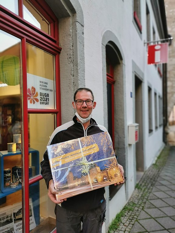 Kaeufer_des_30.000sten_Muehlhausen_Gutschein.jpg  