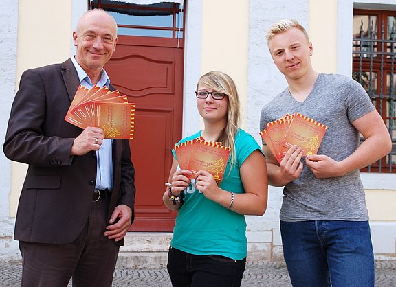 Kirmesguide_Markus_Edom_Laura-Kim_Luethke_Johannes_Pohland_HP.jpg