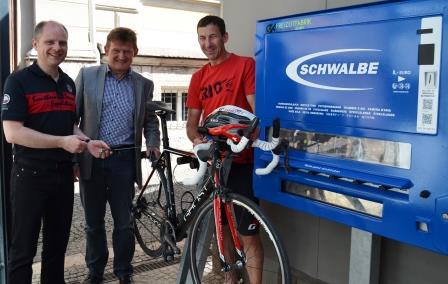 2017-06-12_Einweihung_Fahrrad-Reparaturstation_Steinweg_HP.jpg