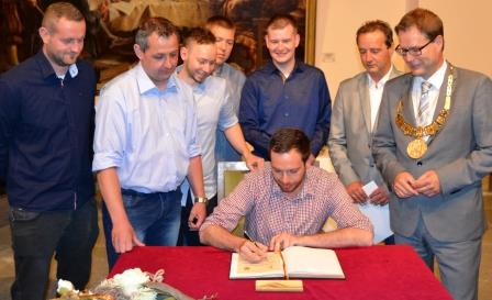 Kegler_Goldenes_Buch_HP.jpg