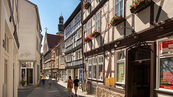 Linsenstraße in der Altstadt von Mühlhausen Linsenstraße in der Altstadt von Mühlhausen