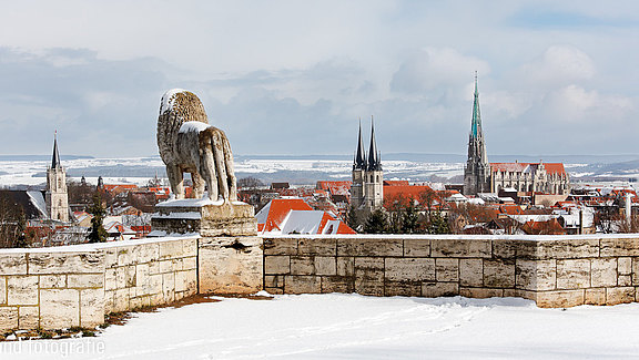 winterliche Ansicht von Mühlhausen vom Stadtberg  