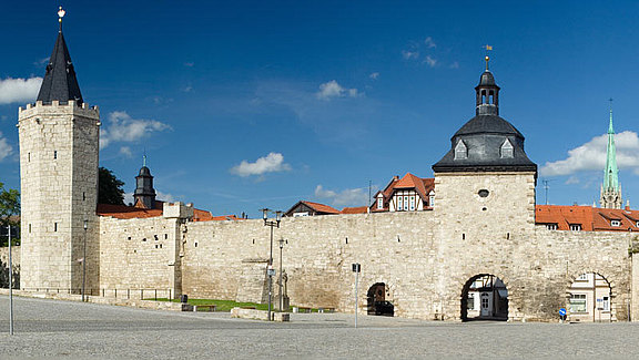 Inneres Frauentor und Stadtmauer  