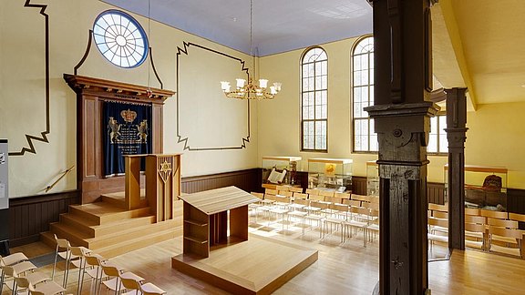 Innenansicht der Synagoge in Mühlhausen Innenansicht der Synagoge in Mühlhausen