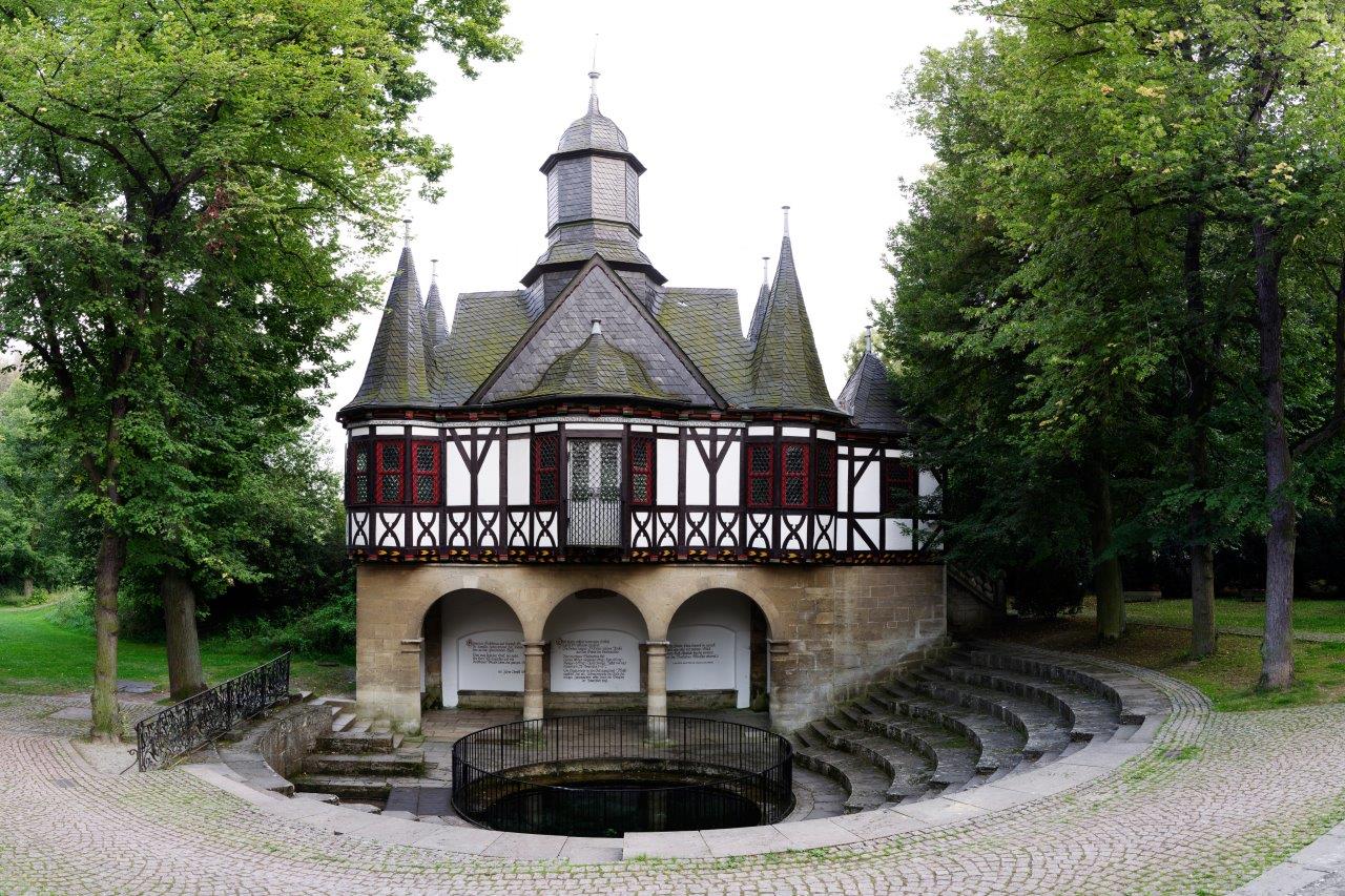 Brunnenhaus Popperode mit Popperöder Quelle